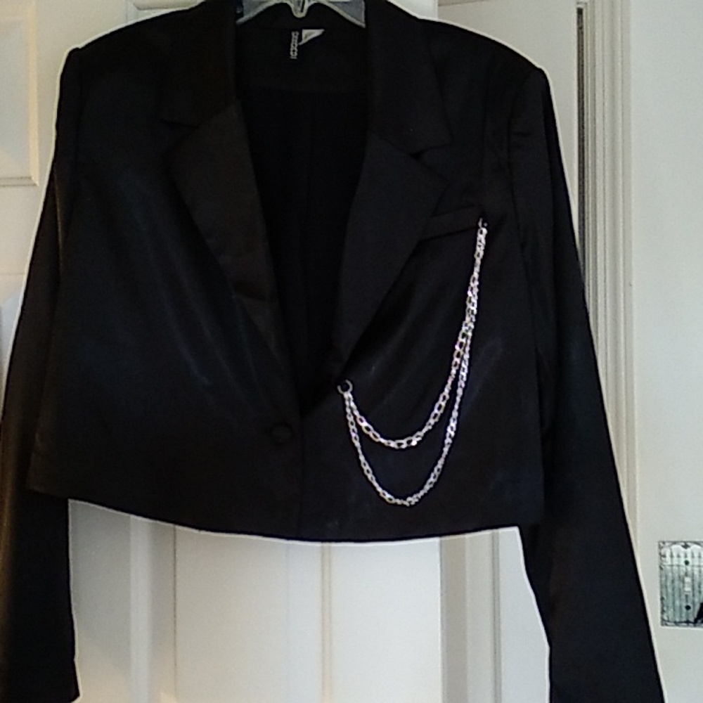 H&M short cropped jacket